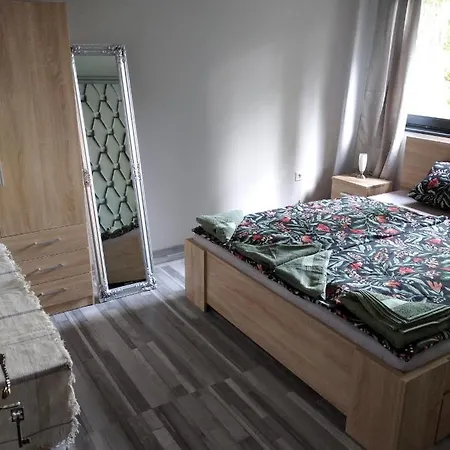 Valeria Vendeghaz Apartament